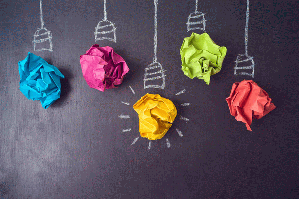 چرا زنان به طور طبیعی بیشتر از مردان به عواطف و احساسات توجه می‌کنند؟